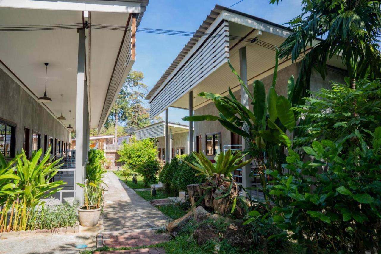 Tom Pizza Resort Koh Samet Exterior foto
